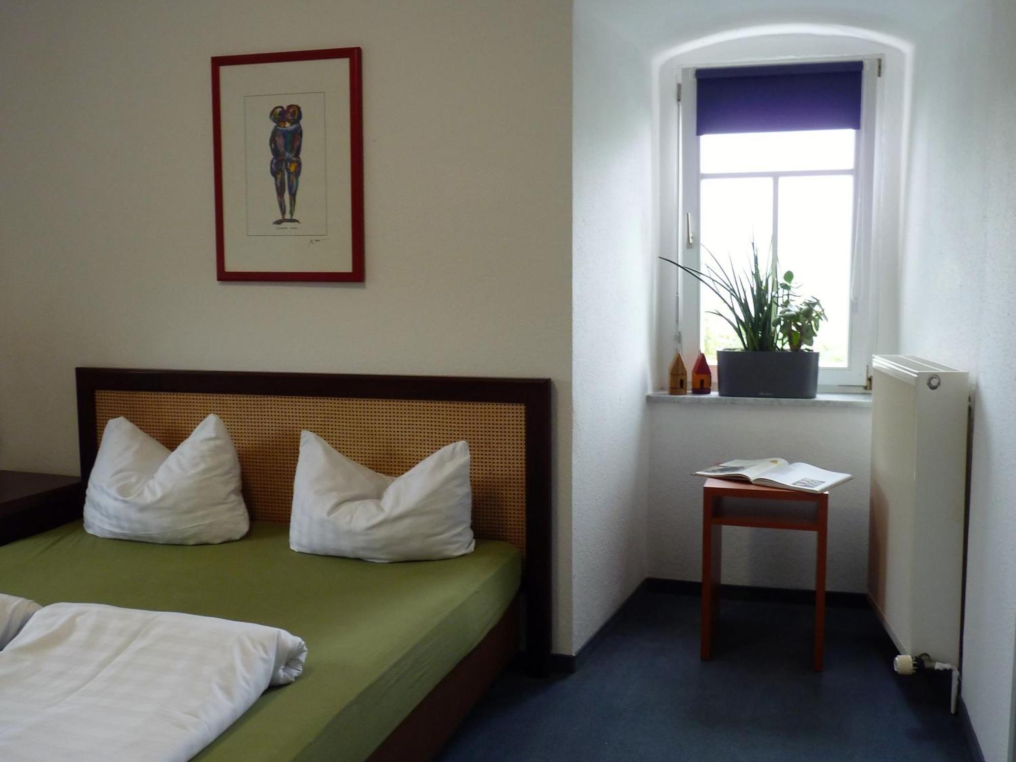 Hotel & Restaurant Schloss Weissenburg Uhlstädt 客房 照片