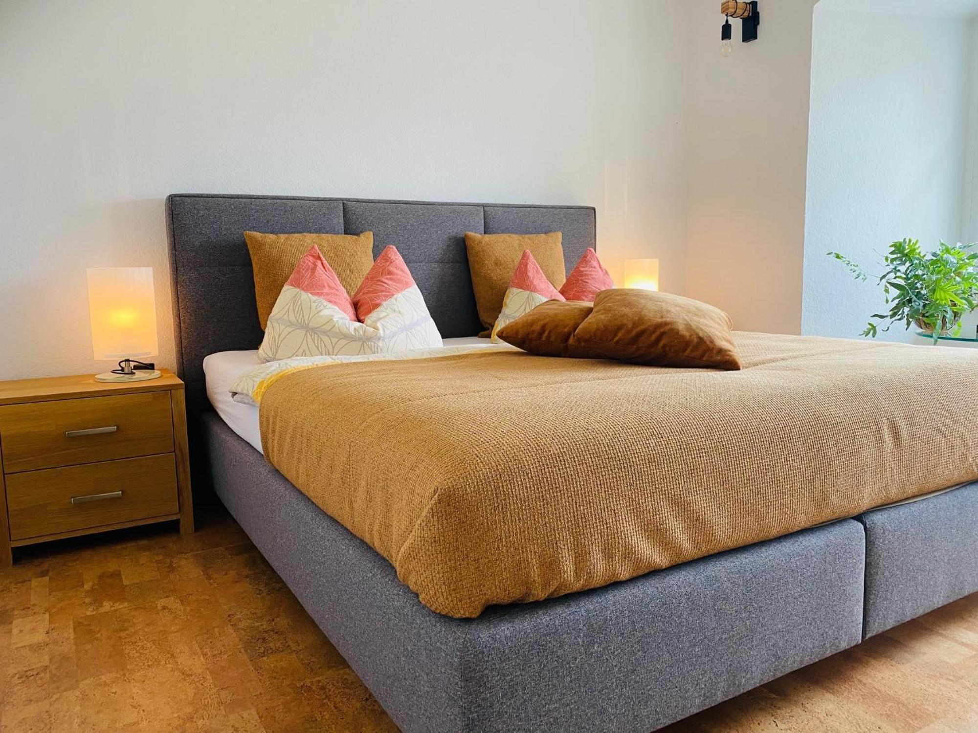 Hotel & Restaurant Schloss Weissenburg Uhlstädt 客房 照片
