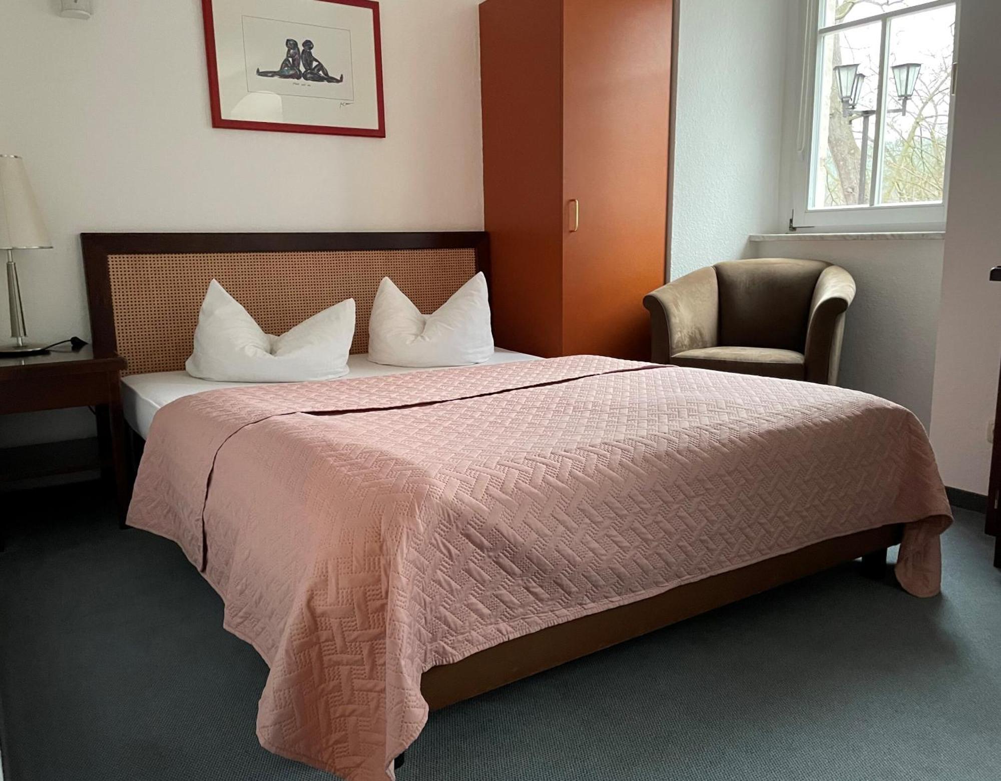 Hotel & Restaurant Schloss Weissenburg Uhlstädt 客房 照片