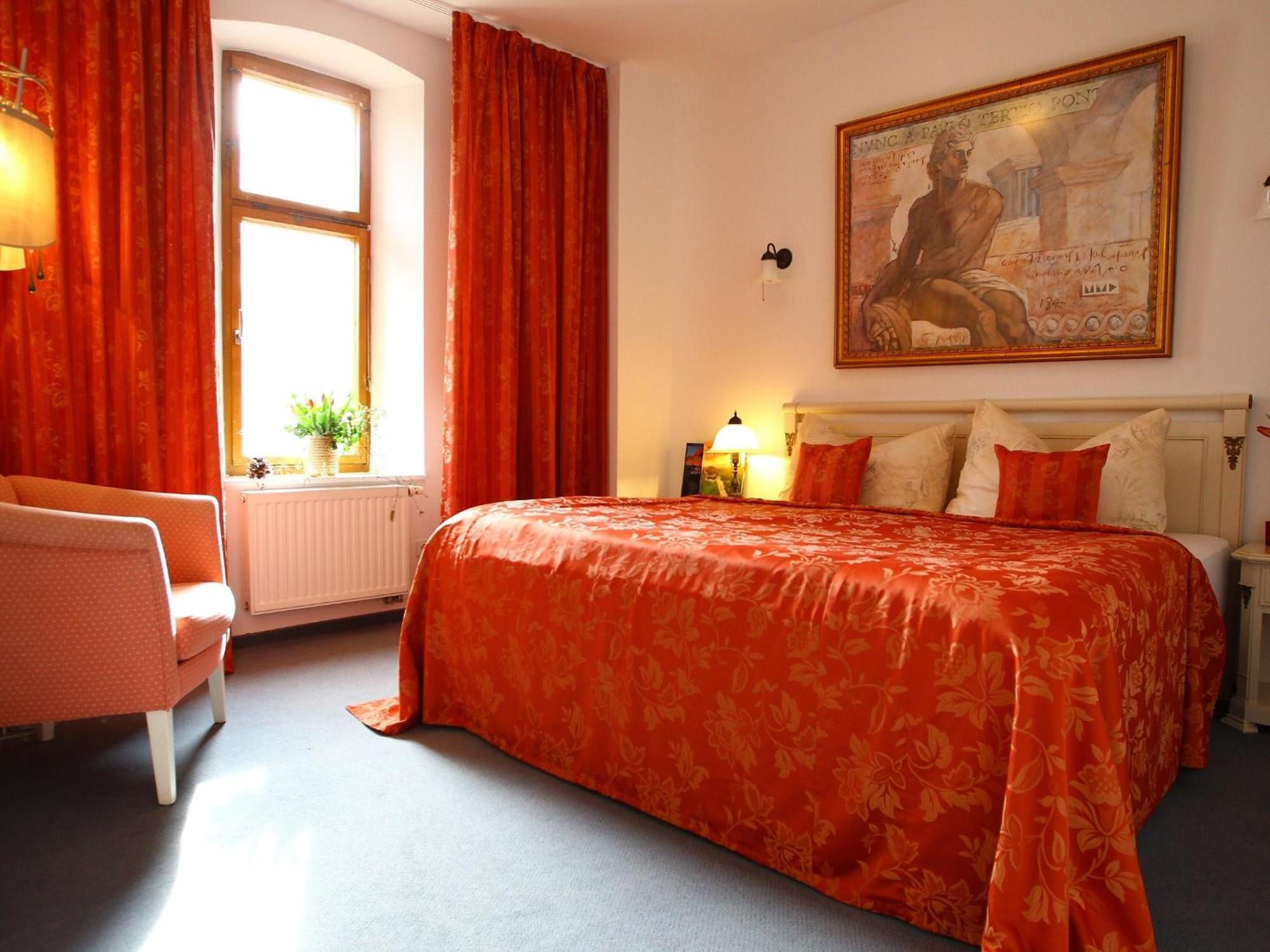 Hotel & Restaurant Schloss Weissenburg Uhlstädt 客房 照片