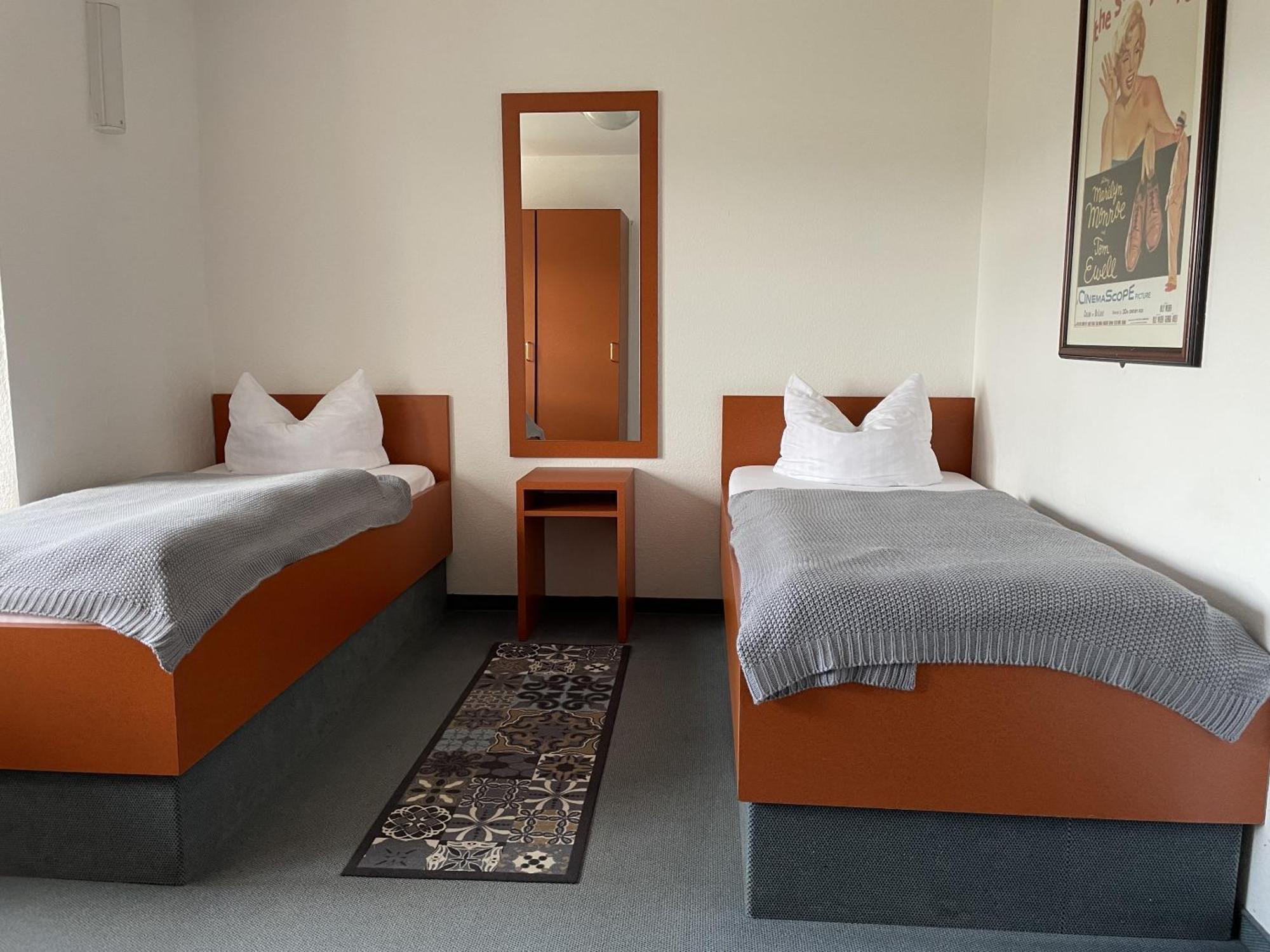 Hotel & Restaurant Schloss Weissenburg Uhlstädt 客房 照片
